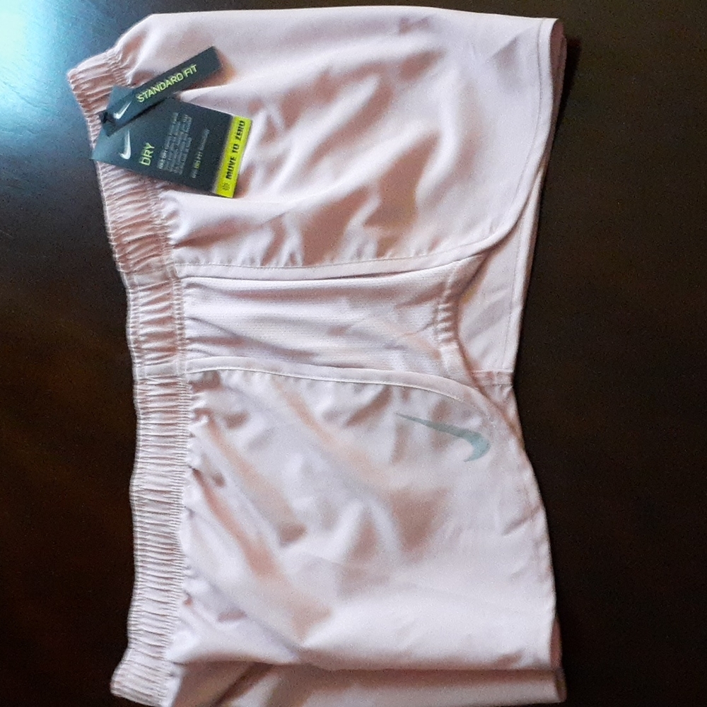 NIKE WOMENS XXL RUNNING SHORTS NWT